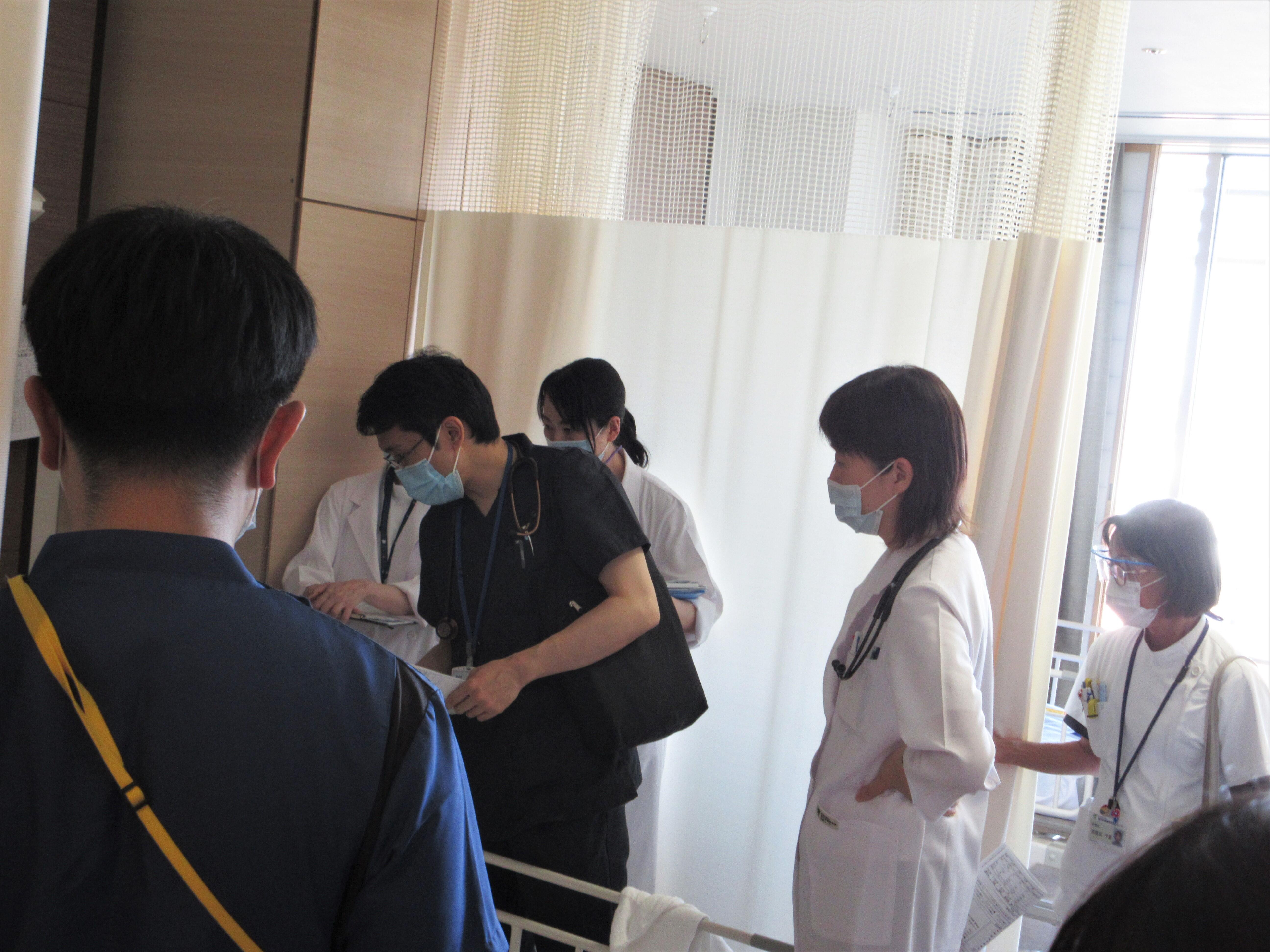 photo1